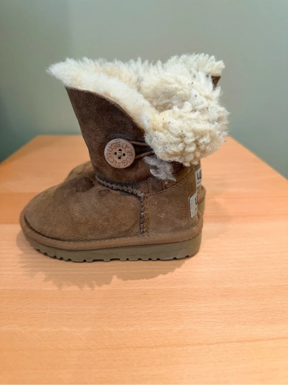 UGG Kids Bailey Chestnut Shearling Suede Booties with Button